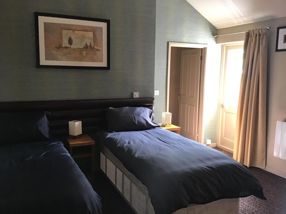Railway Inn Malvern Wells Habitación foto
